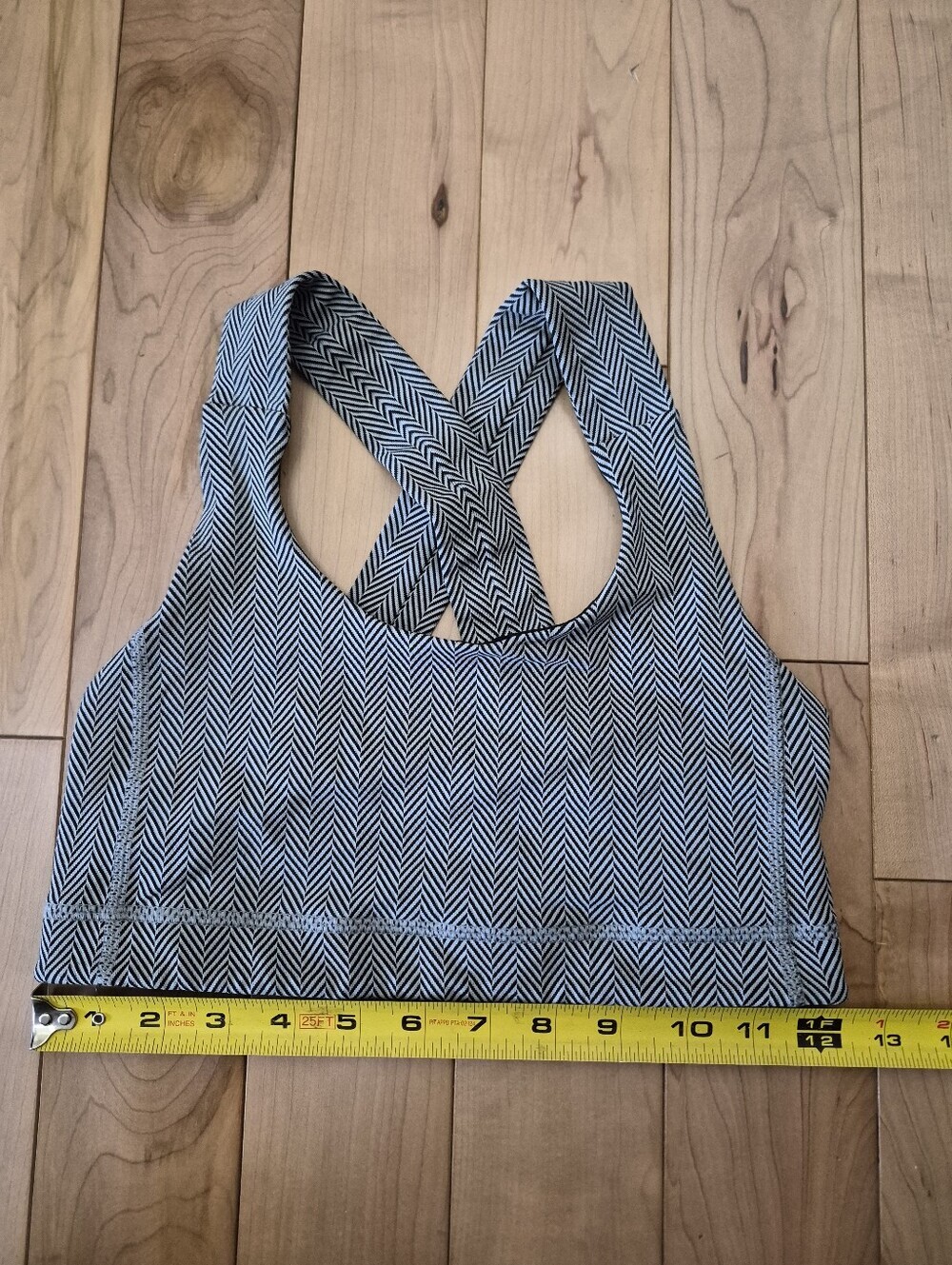 Lululemon women's size 4 bra
